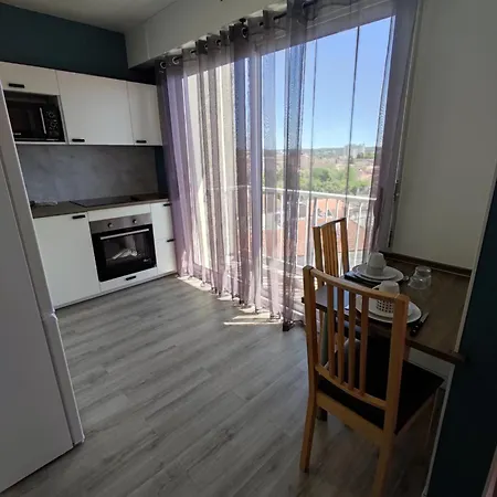 Le Bury Agreable Avec Garage Et Superbe Vue