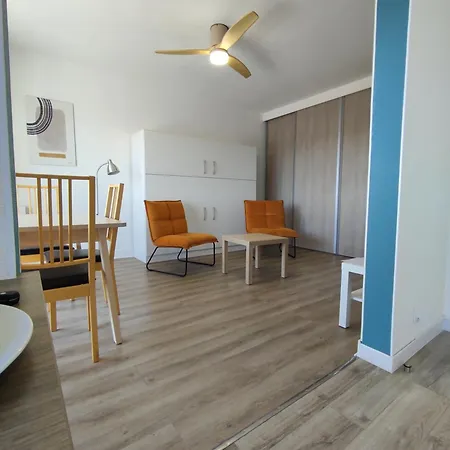 Le Bury Agreable Avec Garage Et Superbe Vue